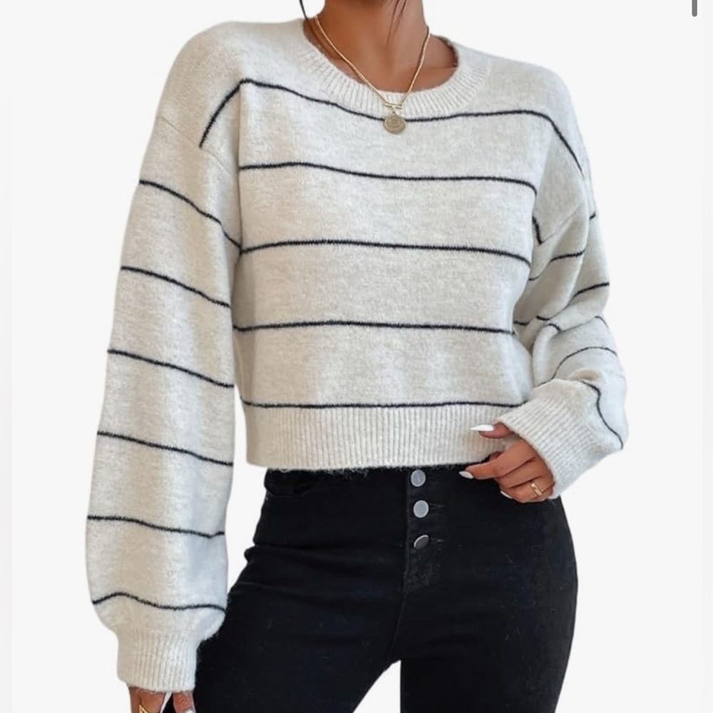 Amazon Cream and Black Crew Neck Sweater